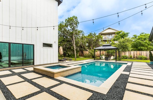 Hudson Bend House | 306 m² House ∙ 3 bedrooms ∙ 8 guests