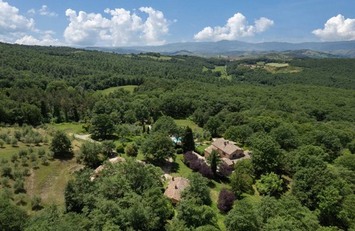San Casciano dei Bagni House | 308 m² House ∙ 7 bedrooms ∙ 14 guests