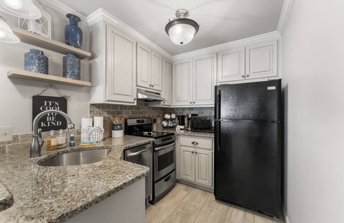 Inlet Beach Condo | 30A Inlet Sands 105 | Walk to Beach & Rosemary! Private Patio w/Pool Access!