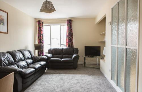 Ormeau Apartment | 31 Hampton Drive