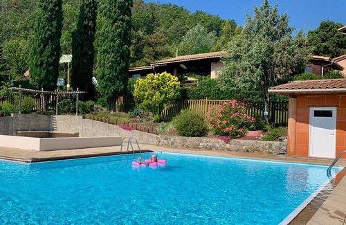 Vion House | 31 m² Bungalow ∙ 2 bedrooms ∙ 5 guests