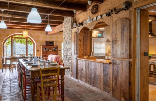 Cortemilia House | 310 m² House ∙ 1 bedroom ∙ 18 guests