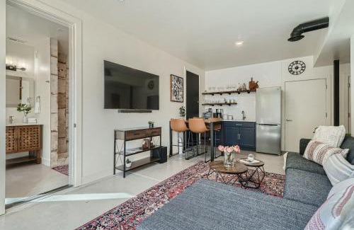 Sloan Lake House | 3101 W 26th Ave