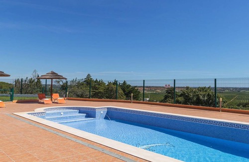 Monte Raposo Villa | 313 m² Villa ∙ 4 bedrooms ∙ 8 guests