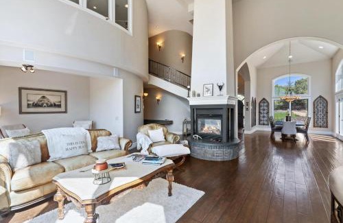 Loghill Village House | 314 Hummingbird Trail - Ridgway