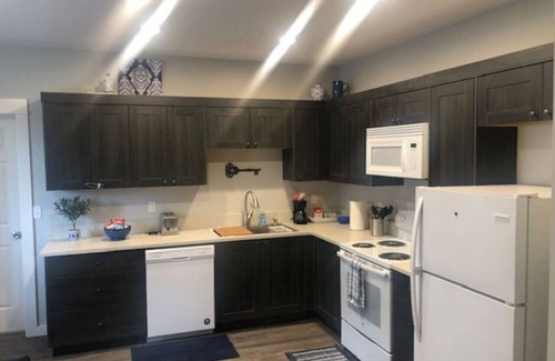 Longview Apartment | 3143 DOVER #1 · NEW Modern QUALITY Apartment #1-GOODSON