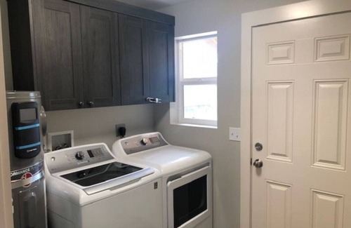 Longview Apartment | 3143 Dover #4 · NEW Modern QUALITY Apartment #4 - GOODSON