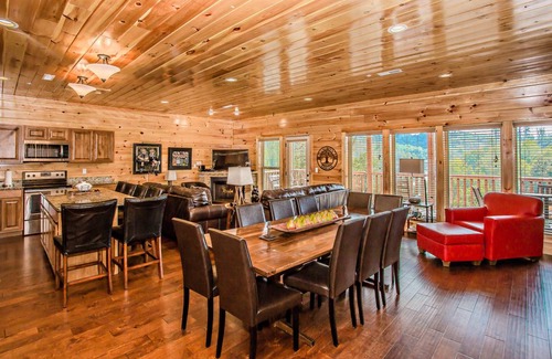 Gatlinburg House | 315 m² House ∙ 5 bedrooms ∙ 16 guests