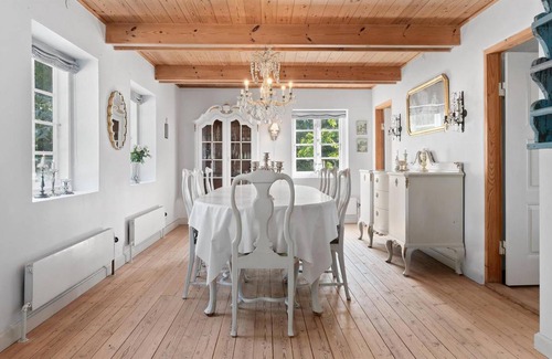 Humble House | 316 m² House ∙ 4 bedrooms ∙ 10 guests