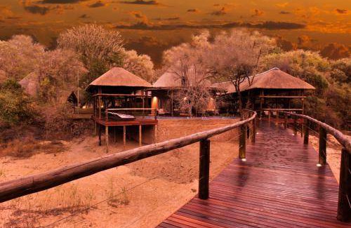 Thorny Bush Game Reserve Cabin | 32 m² Lodge ∙ 127 guests