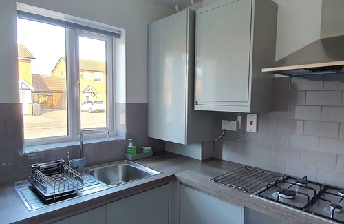 Leicester Cottage | 32 MOORLAND HOUSE, with a garden in Syston