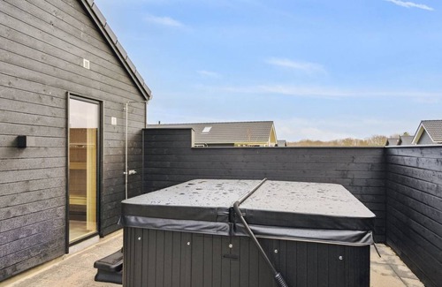 Houstrup House | 320 m² House ∙ 1 bedroom ∙ 26 guests