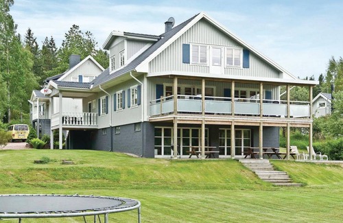 Tranas House | 320 m² House ∙ 6 bedrooms ∙ 12 guests