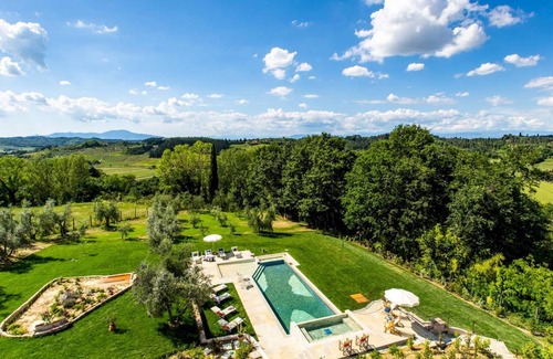 Sorrezzana Villa | 320 m² Villa ∙ 7 bedrooms ∙ 14 guests