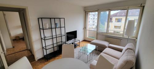 Lausanne Apartment | 321 Perfectly situated in Ouchy near IMD