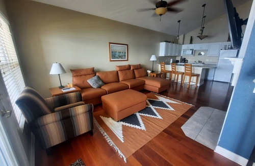 Delavan Lake Condo | 321 - Spacious 2 Bedroom Lake View Condo