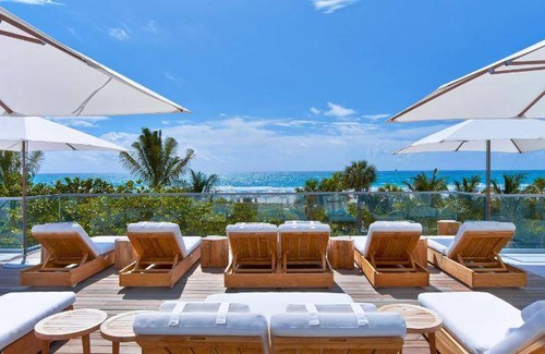 South Beach Hotel | 325 m² Hotel ∙ 2 bedrooms ∙ 127 guests