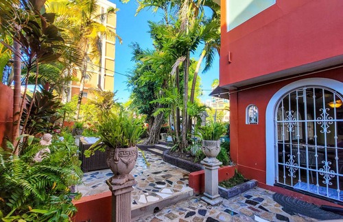 Santurce House | 325 m² House ∙ 6 bedrooms ∙ 24 guests