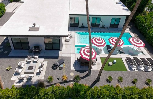 Palm Springs House | 325 m² House ∙ 6 bedrooms ∙ 14 guests