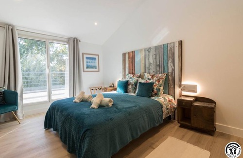 Buzet-sur-Tarn House | 326 m² Gîte ∙ 6 bedrooms ∙ 14 guests