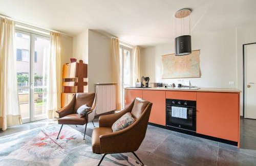 Pavia Apartment | 33 BORGO TICINO Lux Free Parking & Private Garden