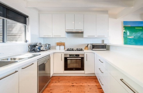 Killcare Heights House | '33 Degrees - Stunning Views' by Accom Holidays