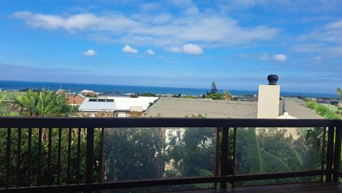 Jeffreys Bay Apartment | 33 on Goedehoop Apartment