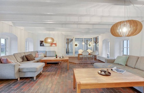 Øhuse House | 330 m² House ∙ 1 bedroom ∙ 14 guests