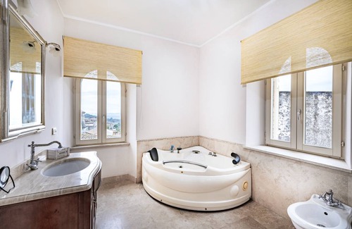 Alviano Villa | 330 m² Villa ∙ 3 bedrooms ∙ 8 guests