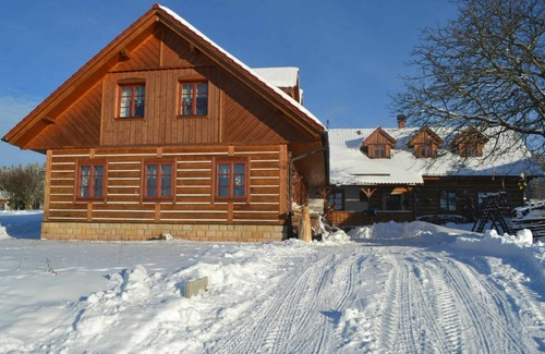 Uhlejov Villa | 330 m² Villa ∙ 7 bedrooms ∙ 24 guests