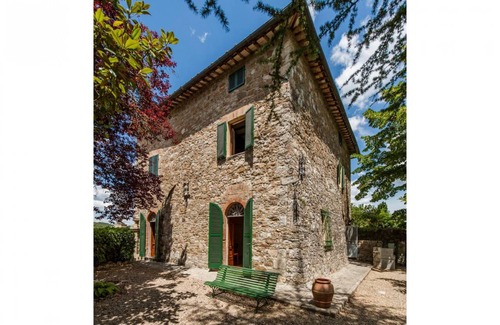 Castellina in Chianti Villa | 340 m² Villa ∙ 5 bedrooms ∙ 10 guests