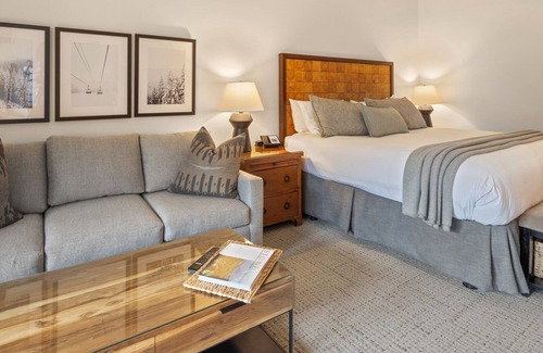 Stowe Area Cabin | #343 | Studio | NATIONAL | 3rd Floor Pool & Mountain Views