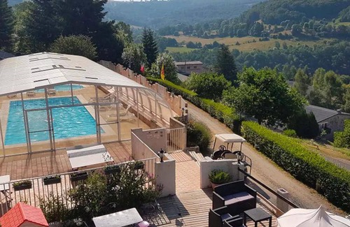 Neuveglise-sur-Truyere Ski Chalet | 35 m² Chalet ∙ 2 bedrooms ∙ 6 guests