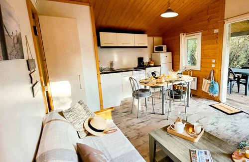 Saint-Denis-d'Oleron Ski Chalet | 35 m² Chalet ∙ 2 bedrooms ∙ 6 guests