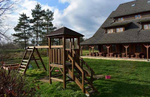 Tyniste nad Orlici Hotel | 35 m² Hotel ∙ 4 guests
