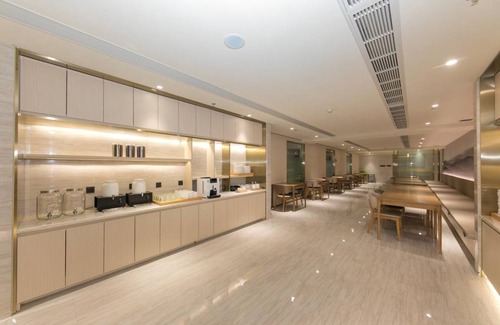 Downtown Hangzhou Hotel | 35 m² Hotel ∙ 4 guests
