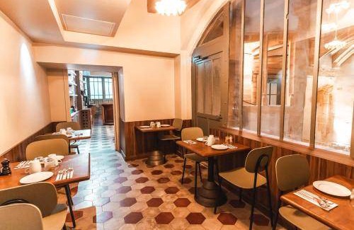 Old Lyon Hotel | 35 m² Hotel ∙ 7 guests