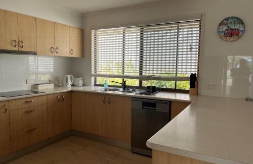 Rainbow Beach House | 35 Rumbalara Avenue Rainbow Beach Pool Aircon Pets Welome