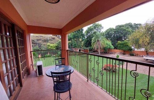 Harare Apartment | 350 m² Apartment ∙ 6 bedrooms ∙ 12 guests