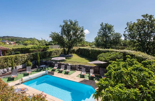 Vallon-Pont-d'Arc House | 350 m² House ∙ 5 bedrooms ∙ 10 guests