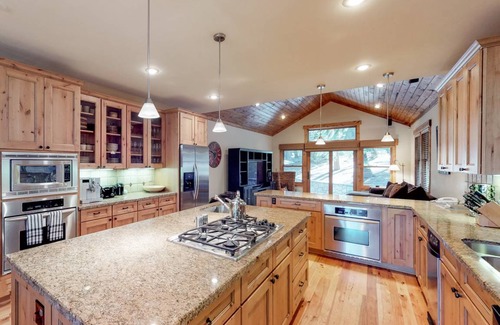 Truckee House | 350 m² House ∙ 3 bedrooms ∙ 8 guests