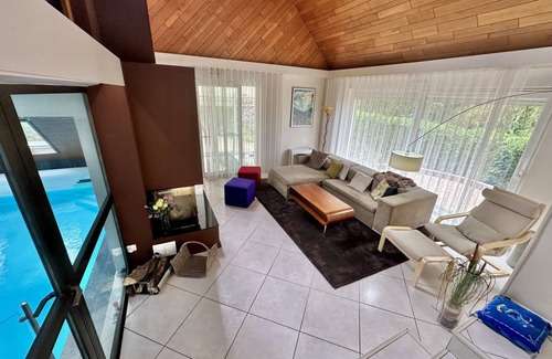 Geispolsheim House | 350 m² House ∙ 3 bedrooms ∙ 7 guests