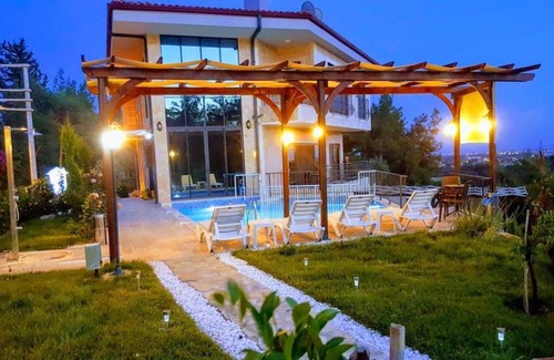 Manavgat Resort | 350 m² Resort ∙ 5 bedrooms ∙ 14 guests