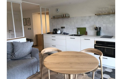 Sevrier Apartment | 35m2 studio with pool and lake view