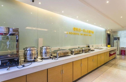 Han Yang Hotel | 36 m² Hotel ∙ 3 bedrooms ∙ 10 guests