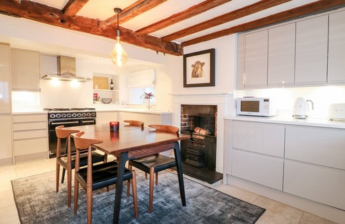 Ticknall Cottage | 36 MAIN STREET, pet friendly, with open fire in Ticknall