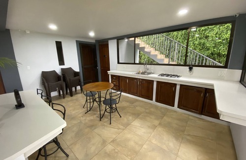San Isidro Bed & Breakfast | 360-Degree view large family room for 13 guests
