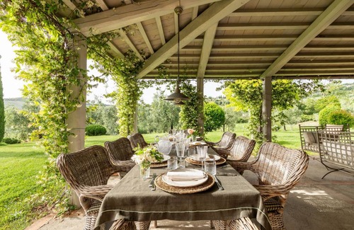 San Casciano dei Bagni Villa | 360 m² Villa ∙ 7 bedrooms ∙ 13 guests