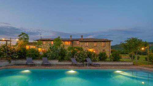 Teverina di Cortona Villa | 360 m² Villa ∙ 5 bedrooms ∙ 10 guests