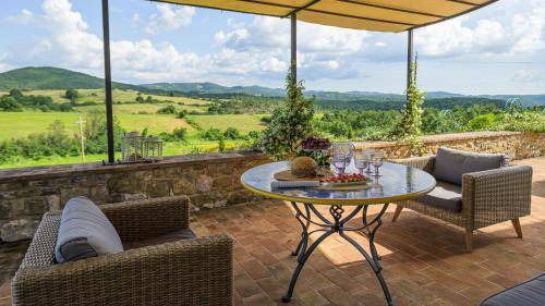 Teverina di Cortona Villa | 360 m² Villa ∙ 5 bedrooms ∙ 10 guests